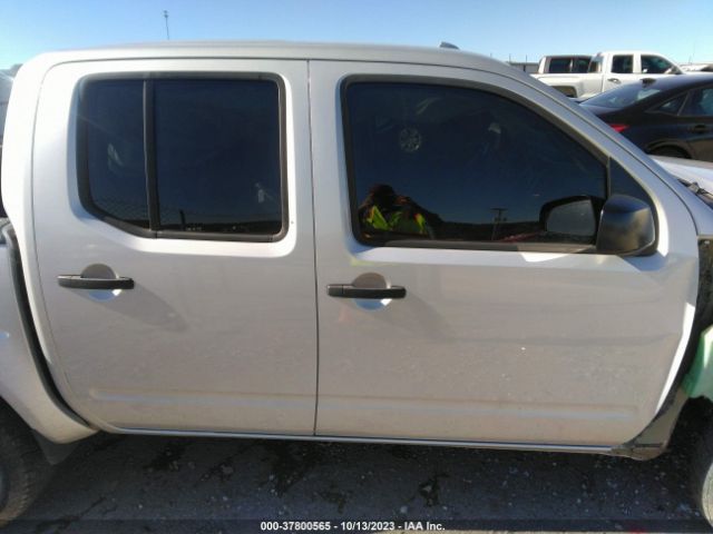 1N6DD0ER4HN726131 Nissan Frontier Sv V6