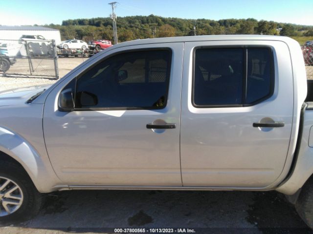 1N6DD0ER4HN726131 Nissan Frontier Sv V6