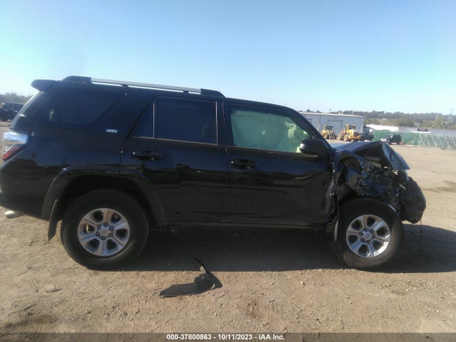 Toyota 4RUNNER SR5 2022 JTEMU5JRXN5978415 Image 13