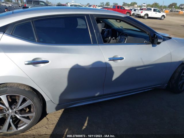 1N4AA6AP0HC441174 Nissan MAXIMA SL