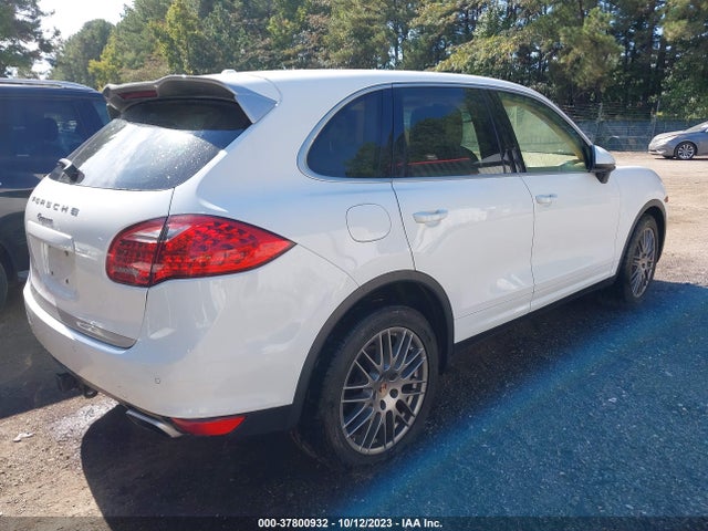 2014 PORSCHE CAYENNE WP1AA2A21ELA06620 Photo 3