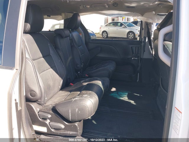 Toyota SIENNA SE 2015 5TDXK3DC0FS539349 Image 8