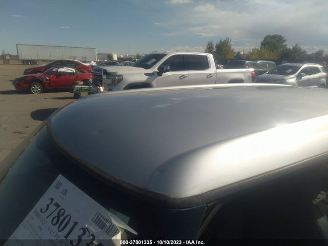 2010 MINI COOPER CLUBMAN WMWML3C57ATX38876 Photo 5