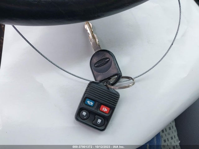 2006 FORD FOCUS S/SE/SES VIN: 1FAFP34N96W137995