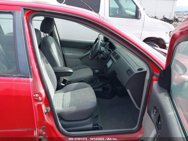 2006 FORD FOCUS S/SE/SES VIN: 1FAFP34N96W137995