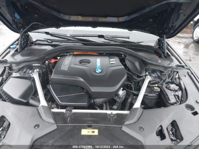 WBAJA9C5XJB251964 BMW 5 Series 530e Iperformance