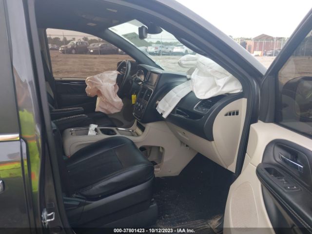 2C4RDGCG4KR556933 Dodge Grand Caravan Sxt