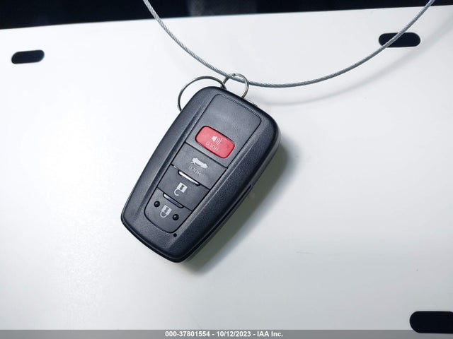 Toyota Corolla Hybrid Le 2022 JTDEAMDE1N3010722 Image 11