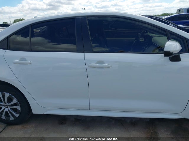 Toyota Corolla Hybrid Le 2022 JTDEAMDE1N3010722 Image 14