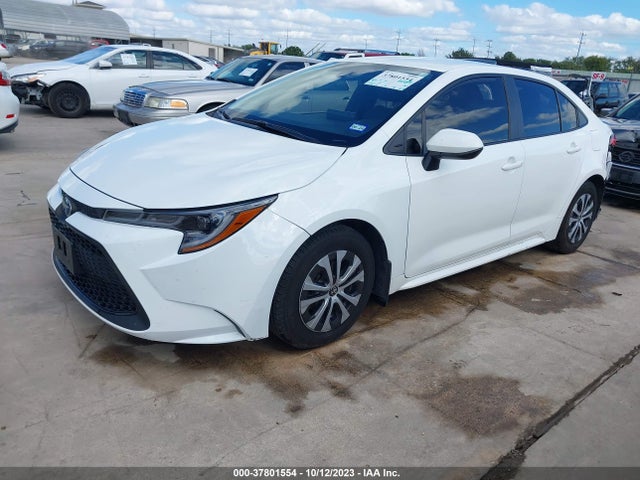 Toyota Corolla Hybrid Le 2022 JTDEAMDE1N3010722 Image 2