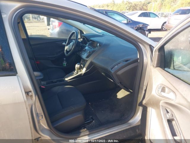 1FADP3FE7GL228044 Ford FOCUS SE