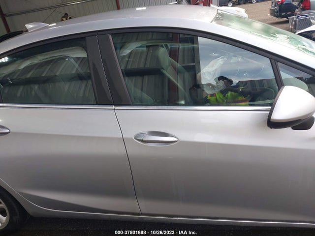 Chevrolet CRUZE LT 2016 1G1BE5SM3G7306739 Image 13