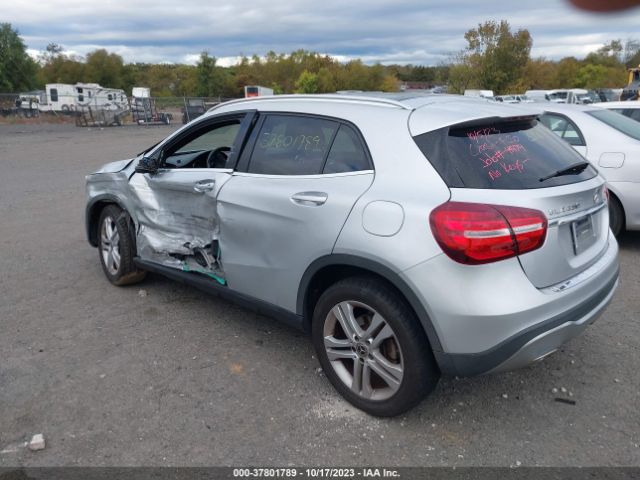 2019 MERCEDES-BENZ GLA 250 WDCTG4GB3KJ545754 Photo 2