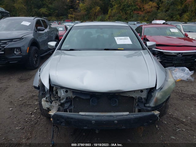 2011 HONDA ACCORD 2.4 LX VIN: 1HGCP2F31BA031696