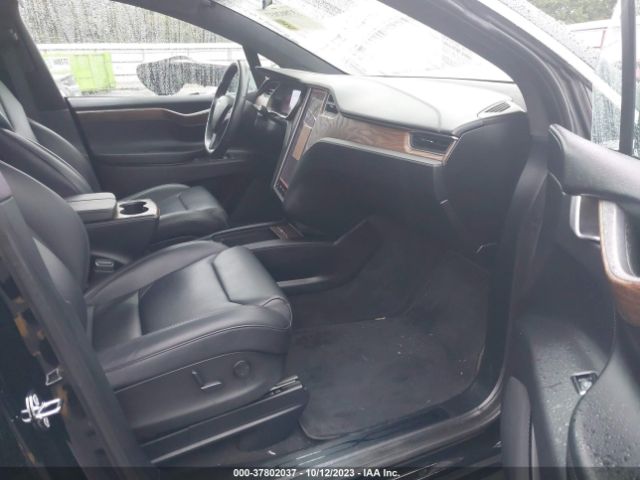 2018 TESLA MODEL X 5YJXCAE21JF138641 Photo 4