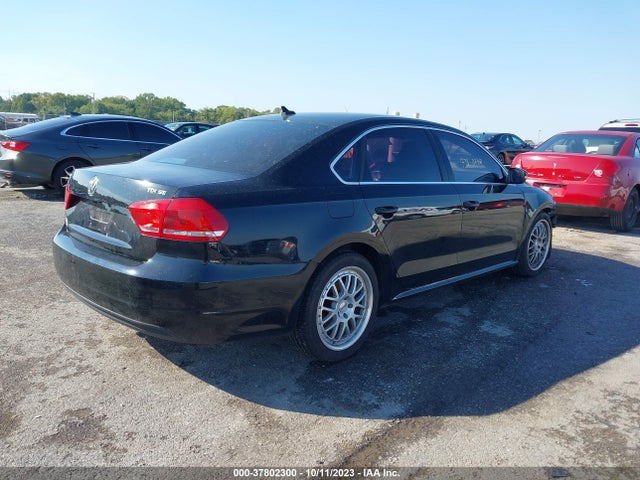 1VWBV7A39FC026323 Volkswagen Passat 2.0l Tdi Se W/sunroof