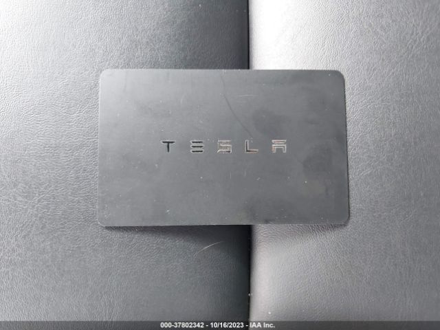 5YJ3E1EB7KF386662 Tesla Model 3 Long Range/performance
