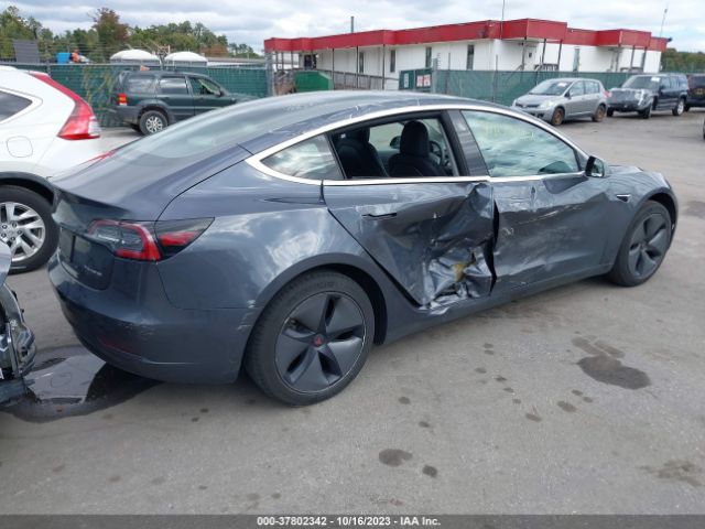 5YJ3E1EB7KF386662 Tesla Model 3 Long Range/performance