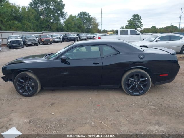 2C3CDZAG1NH257354 Dodge Challenger Sxt