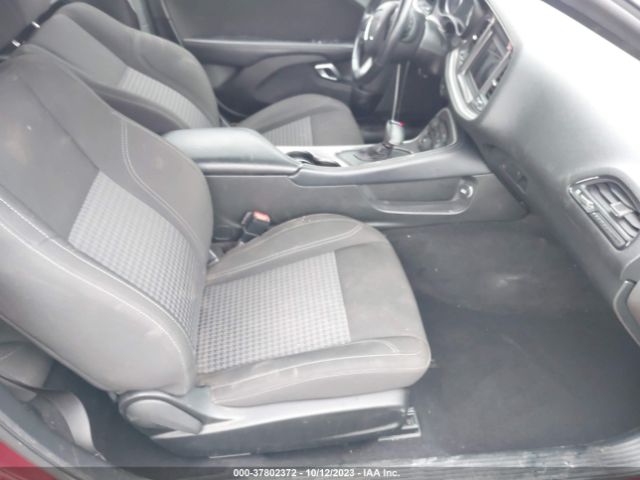 2C3CDZAG0MH641303 Dodge Challenger Sxt