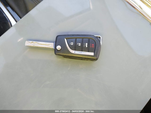 Toyota COROLLA LE 2022 5YFEPMAE5NP277677 Image 11