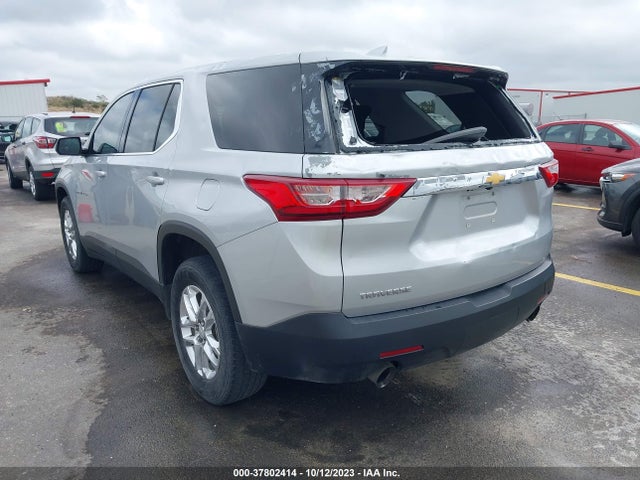 Chevrolet Traverse Ls 2019 1GNERFKW0KJ220923 Image 3