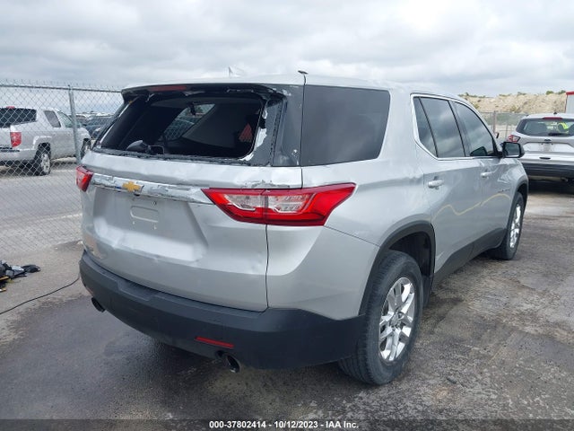 Chevrolet Traverse Ls 2019 1GNERFKW0KJ220923 Image 4