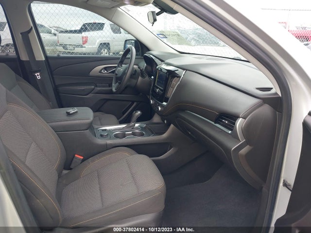 Chevrolet Traverse Ls 2019 1GNERFKW0KJ220923 Image 5