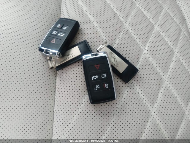 2023 JAGUAR F-PACE SADCJ2EX5PA703730 Photo 10