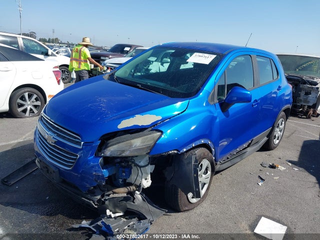 Chevrolet TRAX LS 2015 KL7CJKSB6FB218748 Image 2
