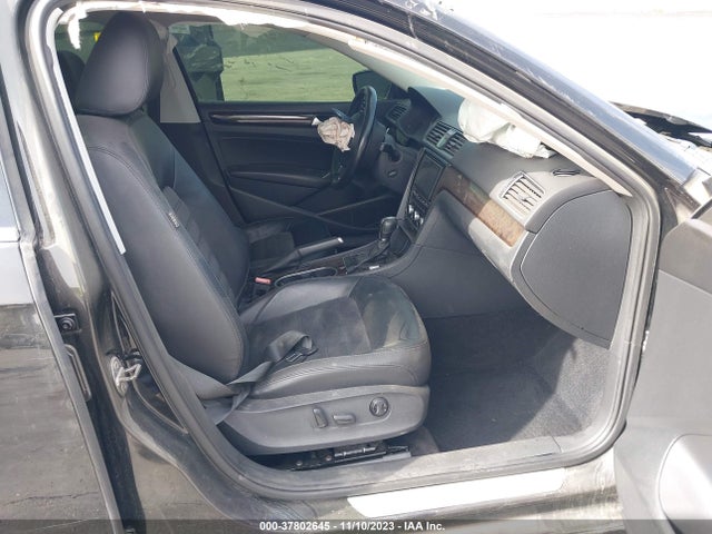 1VWCN7A34EC107085 Volkswagen Passat Tdi Sel Premium