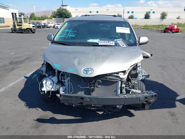 2016 TOYOTA SIENNA XLE/XLE AAS/LTD VIN: 5TDYK3DC7GS723273