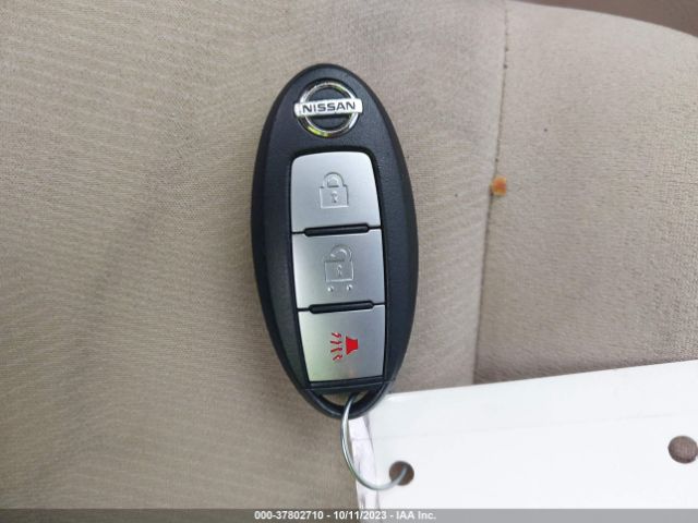 KNMAT2MT8GP729490 Nissan ROGUE SV