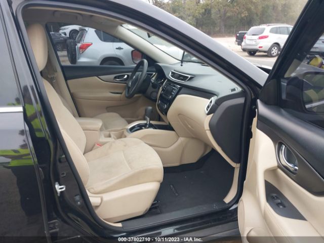 KNMAT2MT8GP729490 Nissan ROGUE SV