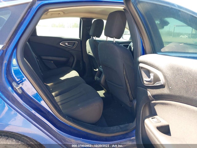 Chrysler 200 Limited 2015 1C3CCCAB1FN563306 Image 8