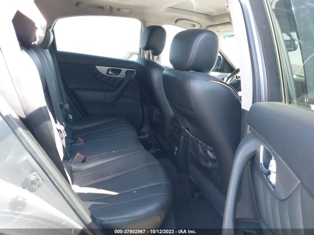 JN8CS1MW8FM482802 Infiniti QX70