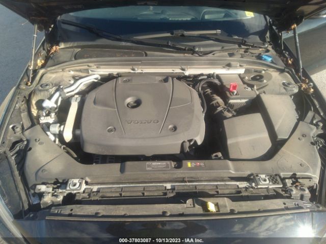 7JRA22TM2KG005138 Volvo S60 R-design