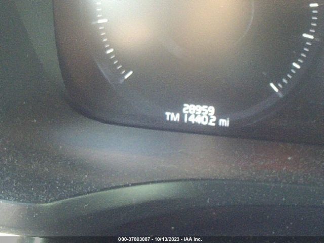 7JRA22TM2KG005138 Volvo S60 R-design