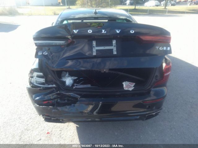 7JRA22TM2KG005138 Volvo S60 R-design