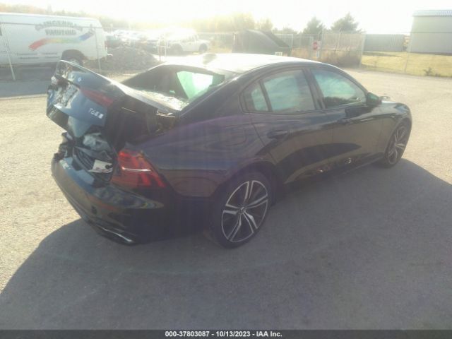 7JRA22TM2KG005138 Volvo S60 R-design