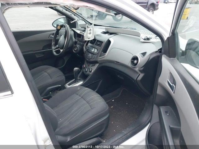 Chevrolet Sonic Lt Auto 2015 1G1JC5SH1F4131217 Image 5