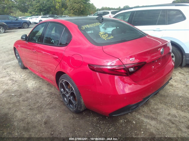2022 Alfa Romeo Giulia, VIN: ZARFANBN0N7664512