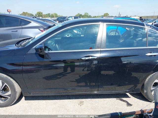 Honda ACCORD LX 2017 1HGCR2F39HA005849 Image 14