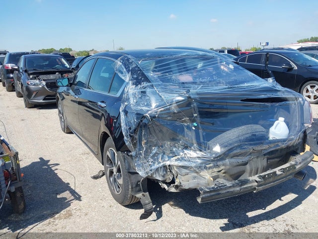 Honda ACCORD LX 2017 1HGCR2F39HA005849 Image 3