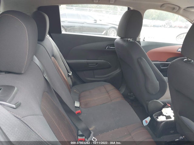 Chevrolet SONIC LT 2014 1G1JC6SG2E4141525 Image 8