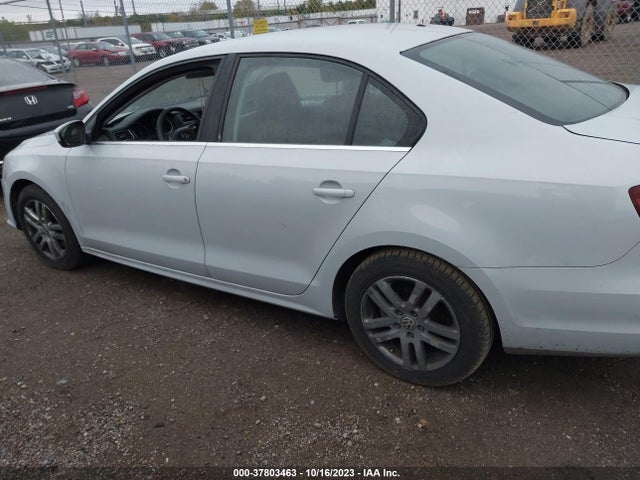 3VW2B7AJ4HM357285 Volkswagen Jetta 1.4t S