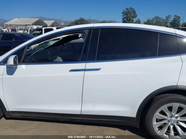5YJXCBE21GF010902 Tesla Model X 70d/90d/75d/60d/p100d
