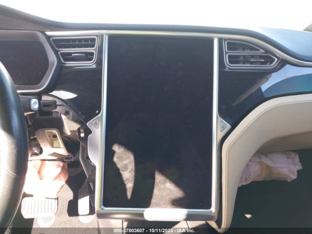 5YJXCBE21GF010902 Tesla Model X 70d/90d/75d/60d/p100d