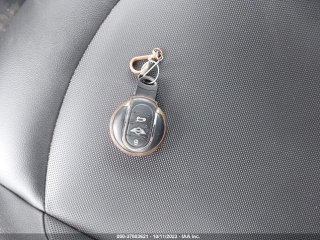 2017 MINI HARDTOP WMWXP5C56H2D16386 Photo 10
