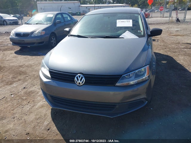 3VW2K7AJ5EM221422 Volkswagen Jetta Sedan S